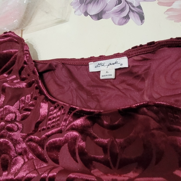 Velvet Burn Out Peasant Top - Picture 5 of 7